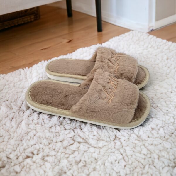 Lucky Fur Slides - Image 4