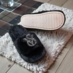 VS Fur Slides-Black